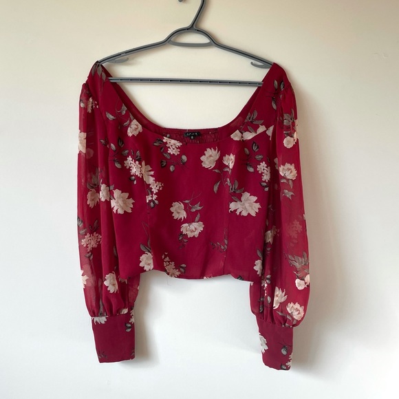 Dynamite Tops - DYNAMITE / RED FLORAL SMOCKED LONG SLEEVE BLOUSE
